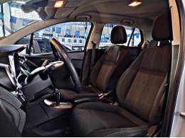 CHEVROLET - TRACKER - 2015/2016 - Prata - R$ 68.900,00