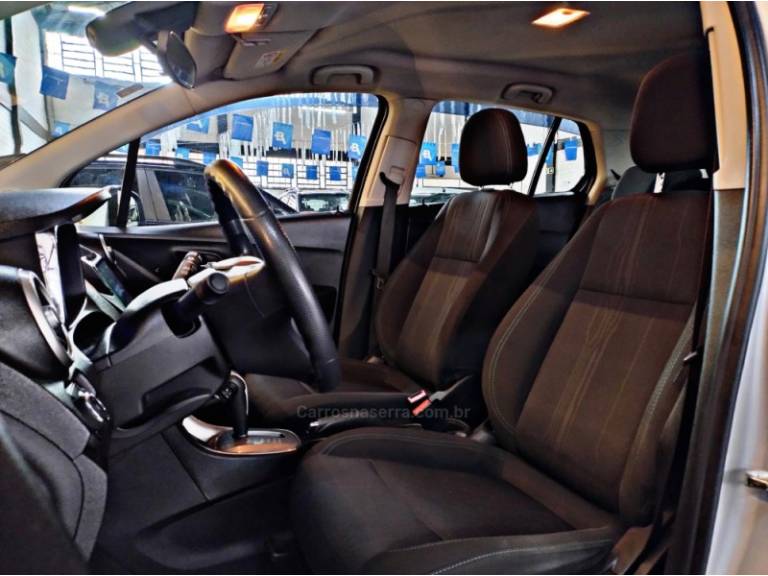 CHEVROLET - TRACKER - 2015/2016 - Prata - R$ 68.900,00