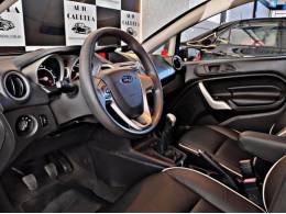 FORD - FIESTA - 2012/2013 - Azul - R$ 41.900,00