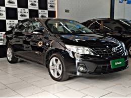 TOYOTA - COROLLA - 2013/2014 - Preta - R$ 66.900,00