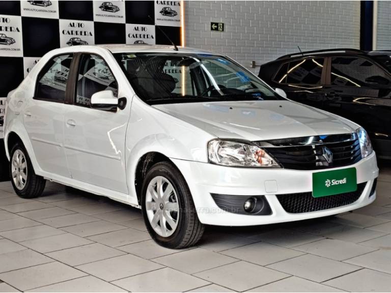 RENAULT - LOGAN - 2012/2013 - Branca - R$ 31.900,00