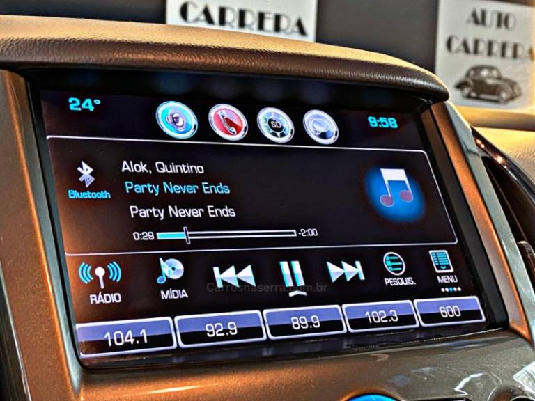 CHEVROLET - CRUZE - 2017/2018 - Branca - R$ 88.900,00