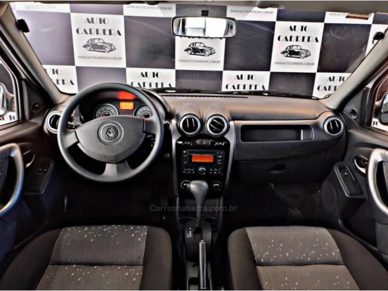 RENAULT - LOGAN - 2012/2013 - Branca - R$ 31.900,00