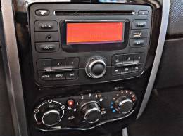 RENAULT - LOGAN - 2012/2013 - Branca - R$ 31.900,00