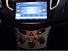 CHEVROLET - TRACKER - 2015/2016 - Prata - R$ 68.900,00