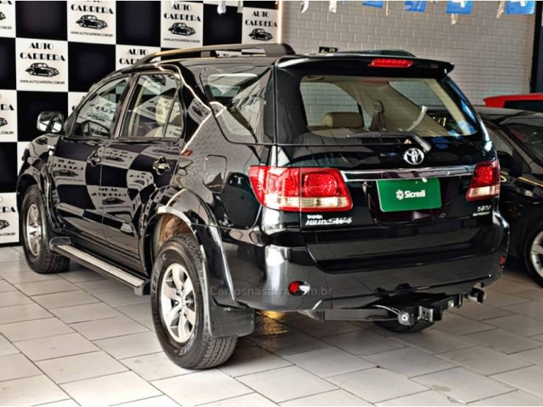TOYOTA - HILUX SW4 - 2008/2008 - Preta - R$ 109.900,00