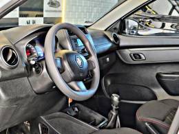 RENAULT - KWID - 2021/2022 - Branca - R$ 45.900,00