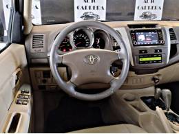 TOYOTA - HILUX SW4 - 2008/2008 - Preta - R$ 109.900,00